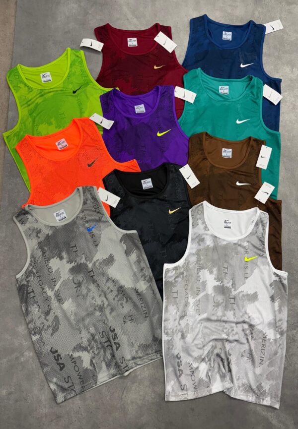 NIKE SLEEVELESS