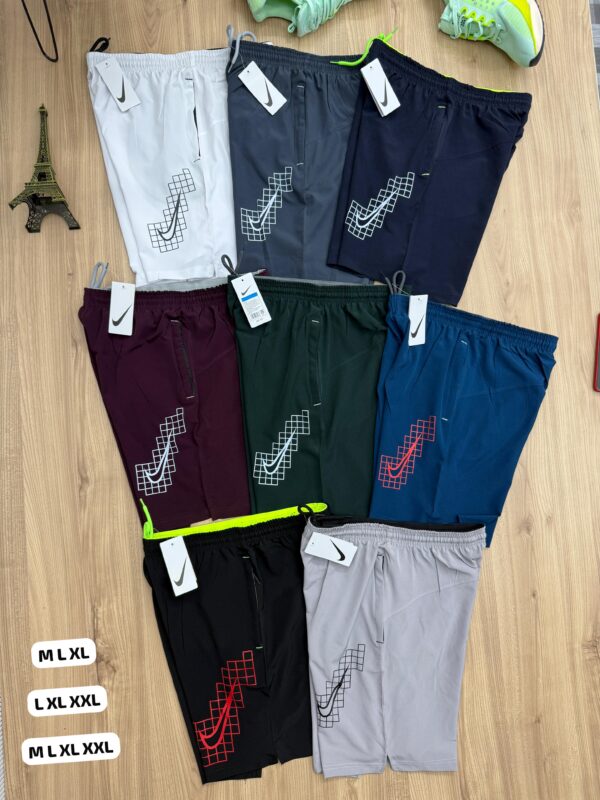 NIKE SHORTS WITH CONTRAST ELASTIC