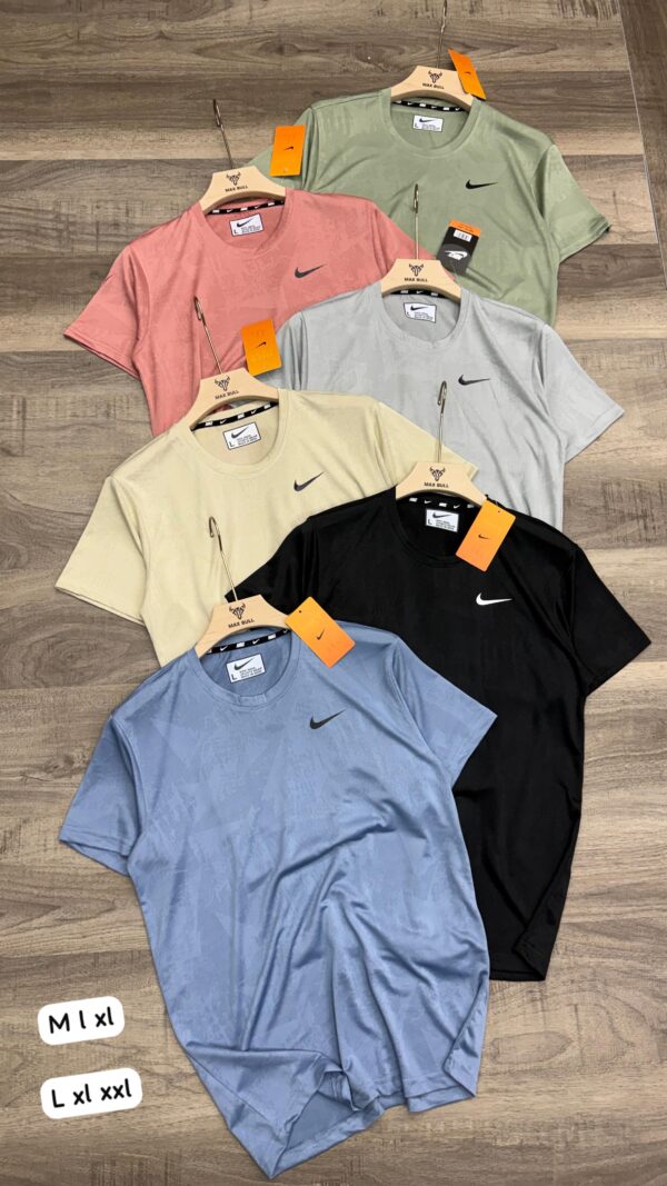 NIKE JAQUARD ROUND NECK