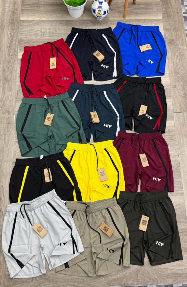 UNDERARMOUR SHORTS
