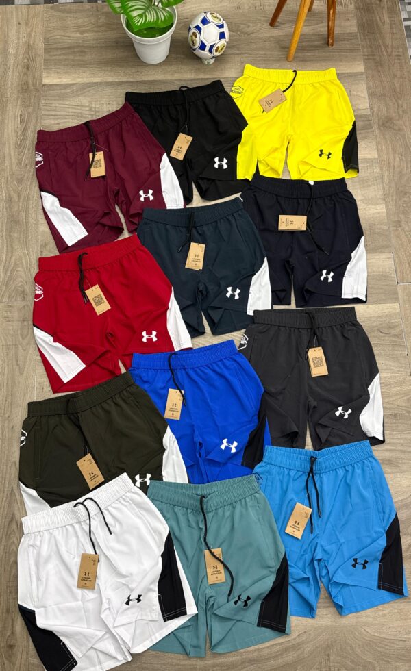 UNDER ARMOUR HEAT GEAR SHORTS