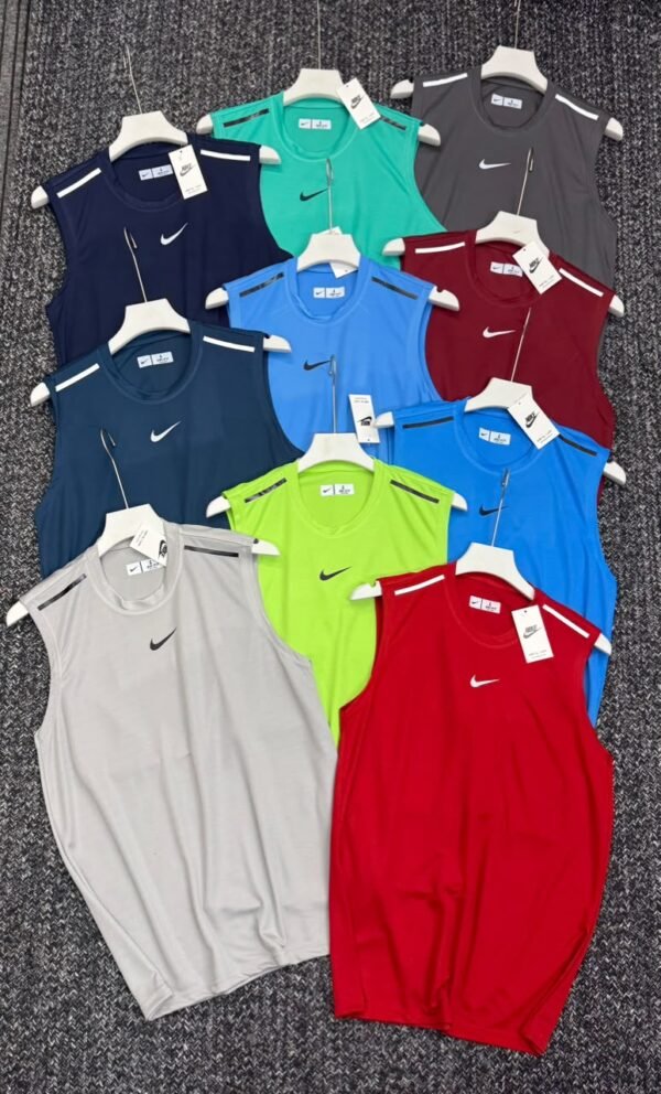 NIKE SLEEVELESS